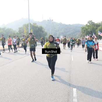 Runner Photo 6923483