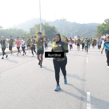 Runner Photo 6923485