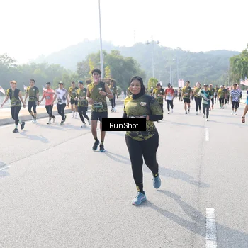 Runner Photo 6923486