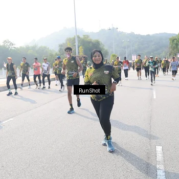 Runner Photo 6923489
