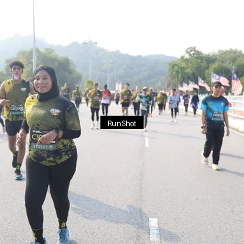 Runner Photo 6923494
