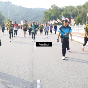 Runner Photo 6923496