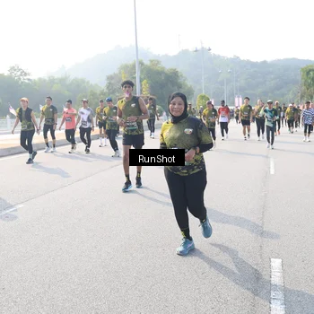 Runner Photo 6923497