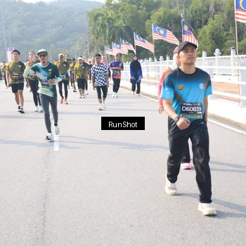 Runner Photo 6923502