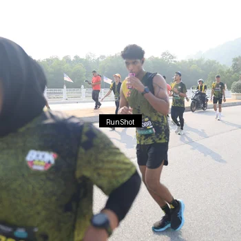 Runner Photo 6923505