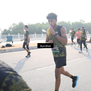 Runner Photo 6923508