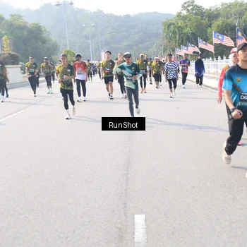 Runner Photo 6923512