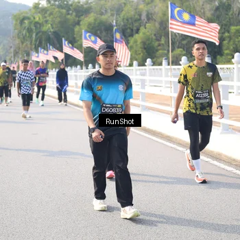 Runner Photo 6923513