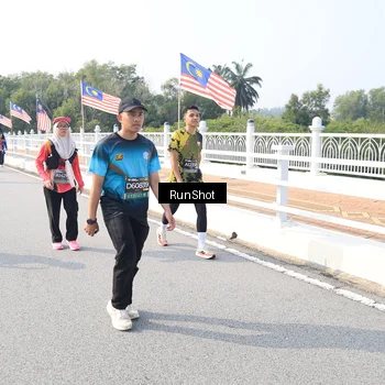 Runner Photo 6923517