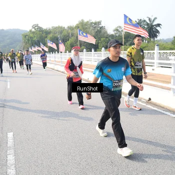 Runner Photo 6923519