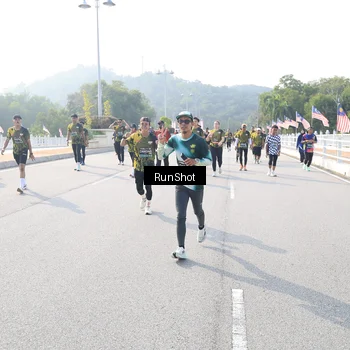 Runner Photo 6923522
