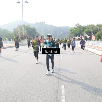Runner Photo 6923524