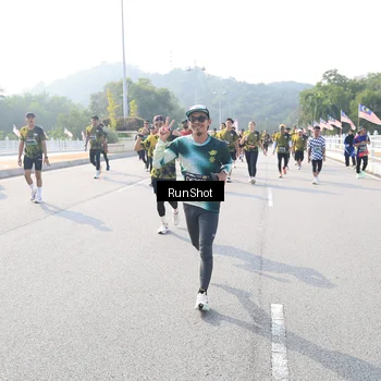 Runner Photo 6923526