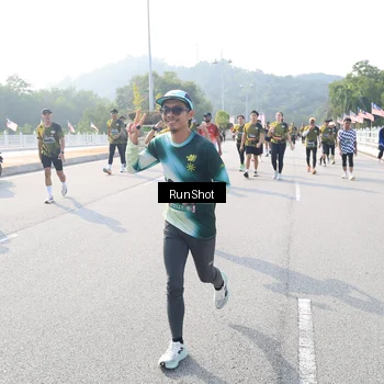 Runner Photo 6923528