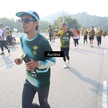 Runner Photo 6923536