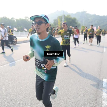 Runner Photo 6923537