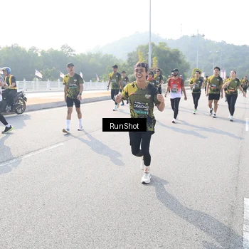 Runner Photo 6923539