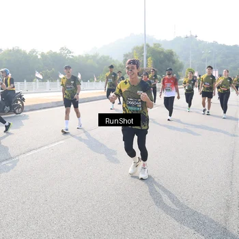 Runner Photo 6923541