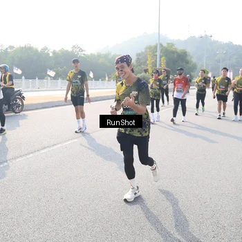Runner Photo 6923542