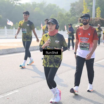 Runner Photo 6923562