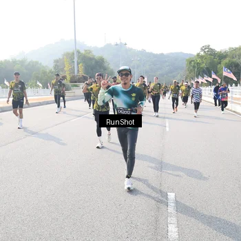 Runner Photo 6923566