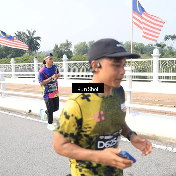 Runner Photo 6923573