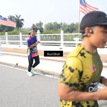 Runner Photo 6923575
