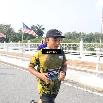 Runner Photo 6923576