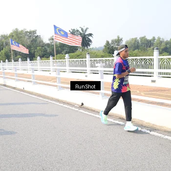 Runner Photo 6923577