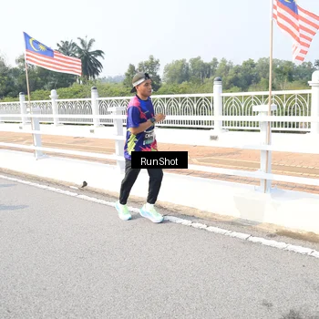 Runner Photo 6923578