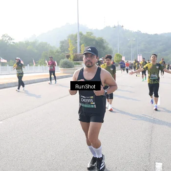 Runner Photo 6923607
