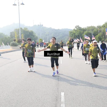 Runner Photo 6923616