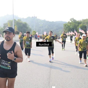 Runner Photo 6923617