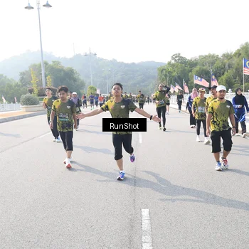 Runner Photo 6923619