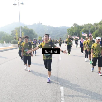 Runner Photo 6923620
