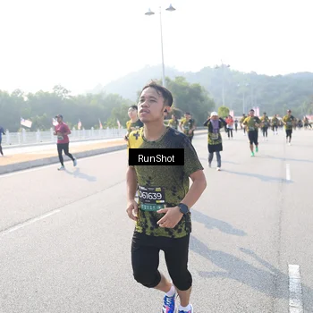 Runner Photo 6923626