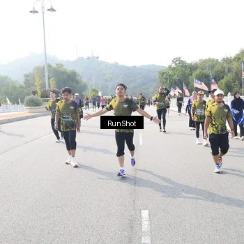 Runner Photo 6923627