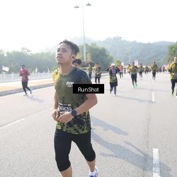 Runner Photo 6923630