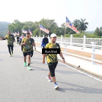 Runner Photo 6923631