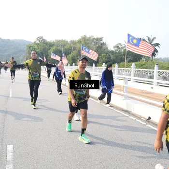 Runner Photo 6923644
