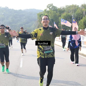Runner Photo 6923652