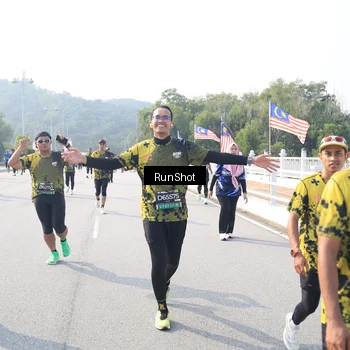 Runner Photo 6923657