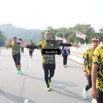 Runner Photo 6923658