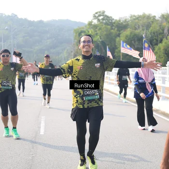 Runner Photo 6923659
