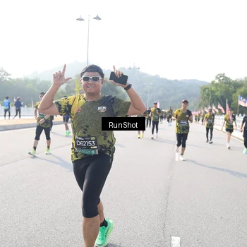 Runner Photo 6923679