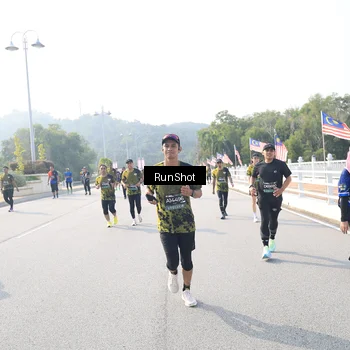 Runner Photo 6923685