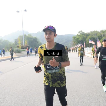 Runner Photo 6923691