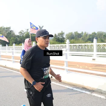 Runner Photo 6923703
