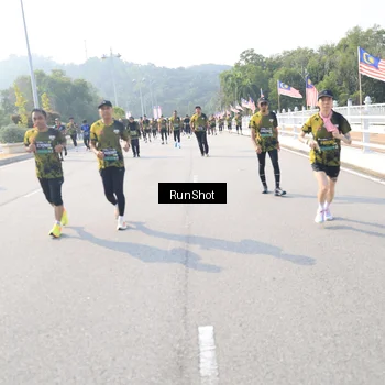 Runner Photo 6923712