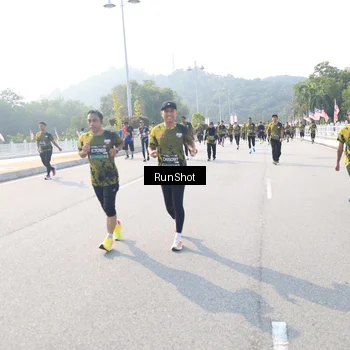 Runner Photo 6923726